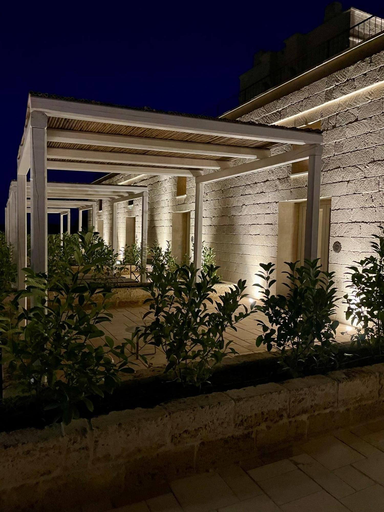 Masseria Donna Menga - The Leading Hotels Of The World Torre Lapillo Exterior foto