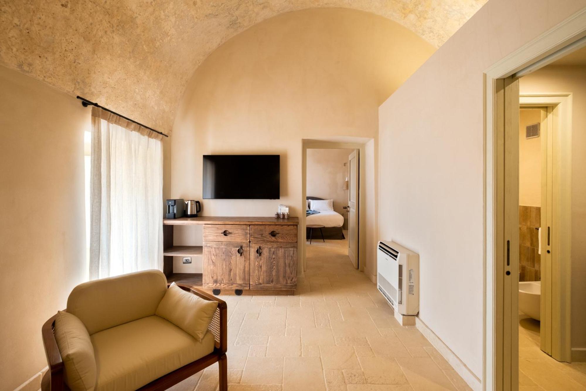 Masseria Donna Menga - The Leading Hotels Of The World Torre Lapillo Exterior foto